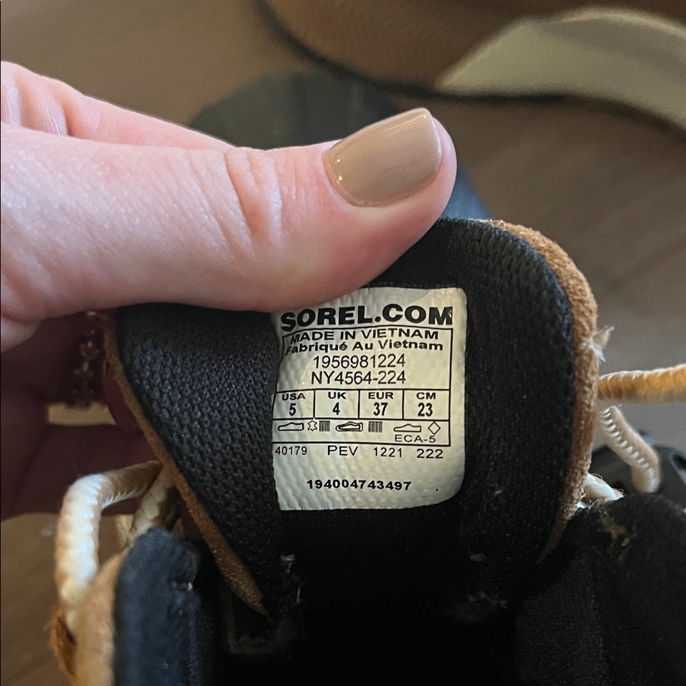 OUT N ABOUT Women's Waterproof Sorel Boot NWOT (Men’s sz 5 m/ Women’s size 6.5) - Picture 5 of 5